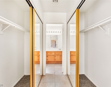 4904 Spring Falls Way - Photo Thumbnail 15