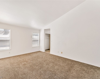 4904 Spring Falls Way - Photo Thumbnail 13