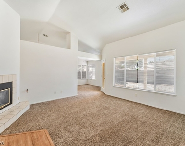 4904 Spring Falls Way - Photo Thumbnail 6