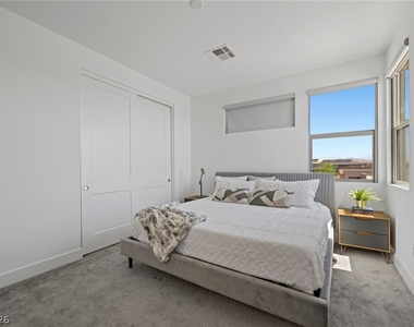 11966 Rockview Point Street - Photo Thumbnail 45