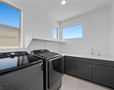 11966 Rockview Point Street - Photo Thumbnail 54