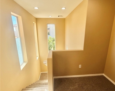 10437 Concetta Avenue - Photo Thumbnail 11