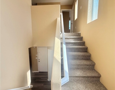 10437 Concetta Avenue - Photo Thumbnail 10