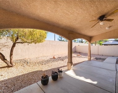 884 Sweeping Vine Avenue - Photo Thumbnail 31