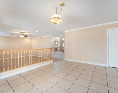 884 Sweeping Vine Avenue - Photo Thumbnail 11