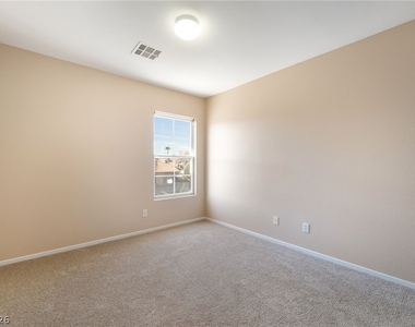 884 Sweeping Vine Avenue - Photo Thumbnail 26