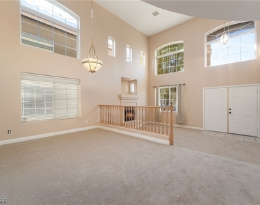 884 Sweeping Vine Avenue - Photo Thumbnail 6