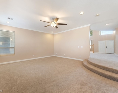 884 Sweeping Vine Avenue - Photo Thumbnail 9