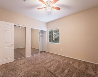 833 Aspen Peak Loop - Photo Thumbnail 16