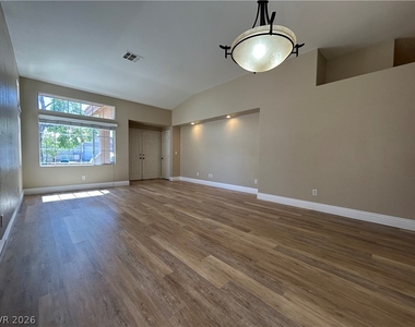 10404 Horseback Ridge Avenue - Photo Thumbnail 3