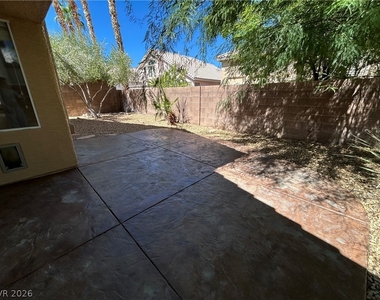10404 Horseback Ridge Avenue - Photo Thumbnail 25
