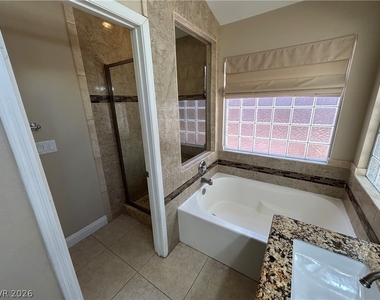 10404 Horseback Ridge Avenue - Photo Thumbnail 20
