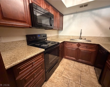 1133 Willow Tree Drive - Photo Thumbnail 7