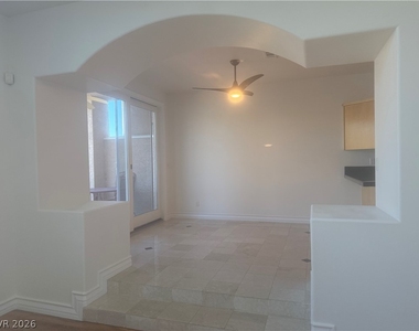 3163 Lido Isle Court - Photo Thumbnail 15