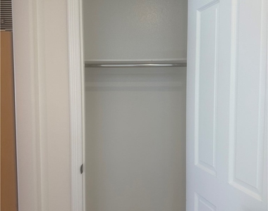3163 Lido Isle Court - Photo Thumbnail 9