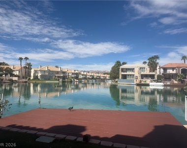 3163 Lido Isle Court - Photo Thumbnail 2