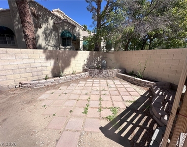 2268 Ramsgate Drive - Photo Thumbnail 7