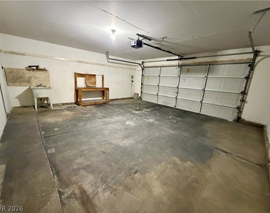 381 Verbena Avenue - Photo Thumbnail 9