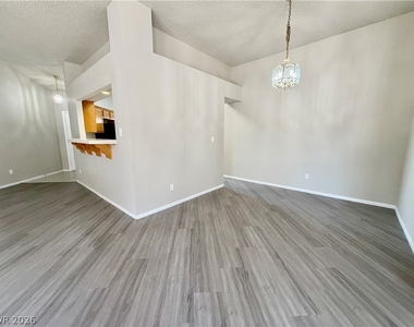 381 Verbena Avenue - Photo Thumbnail 5