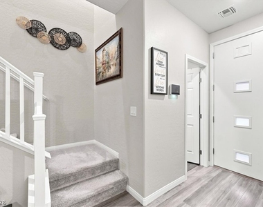 11513 Cedar Shore Avenue - Photo Thumbnail 8
