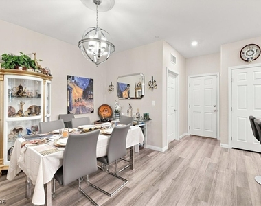 11513 Cedar Shore Avenue - Photo Thumbnail 6