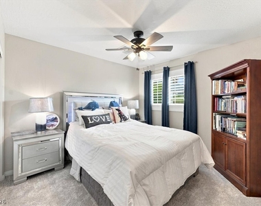 11513 Cedar Shore Avenue - Photo Thumbnail 17
