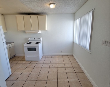 908 N Jones Boulevard - Photo Thumbnail 5