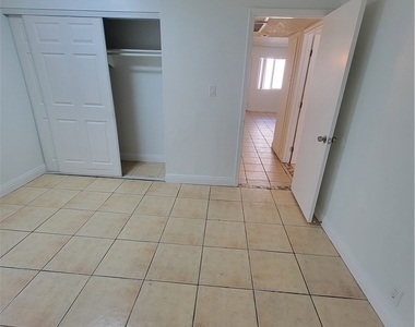 908 N Jones Boulevard - Photo Thumbnail 23