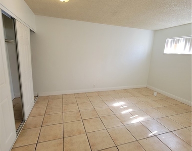 908 N Jones Boulevard - Photo Thumbnail 14