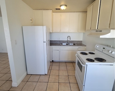 908 N Jones Boulevard - Photo Thumbnail 1