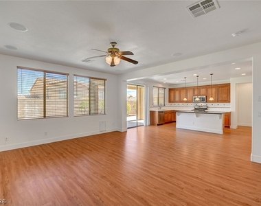6820 Rolling Boulder Street - Photo Thumbnail 2
