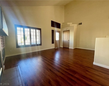 4748 Hamburg Street - Photo Thumbnail 46