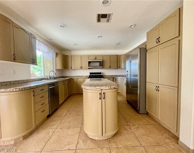 4748 Hamburg Street - Photo Thumbnail 40