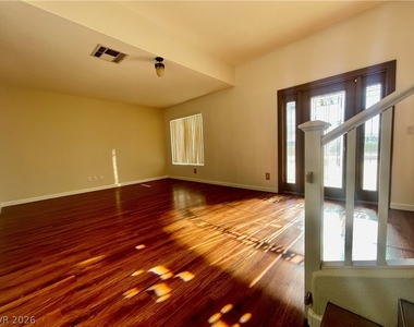 4748 Hamburg Street - Photo Thumbnail 36