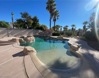 4748 Hamburg Street - Photo Thumbnail 51