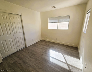 9473 W Diablo Drive - Photo Thumbnail 25