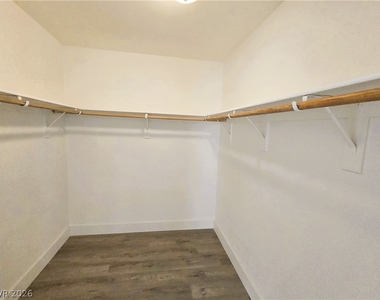 9473 W Diablo Drive - Photo Thumbnail 16