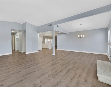 3864 Alice Lane - Photo Thumbnail 2