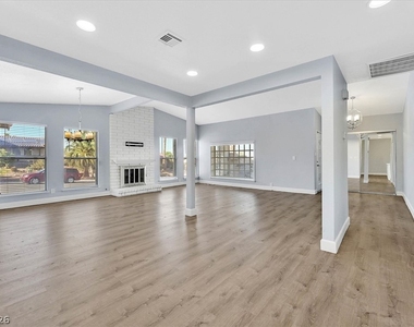 3864 Alice Lane - Photo Thumbnail 4