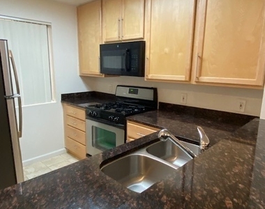 210 E Flamingo Road - Photo Thumbnail 4