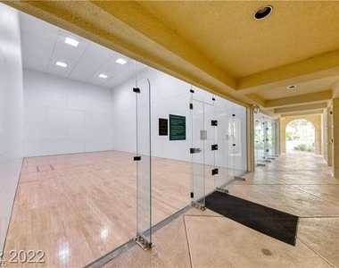 210 E Flamingo Road - Photo Thumbnail 14