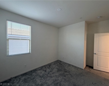 11836 Black Canary Avenue - Photo Thumbnail 28