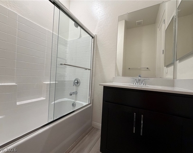 11836 Black Canary Avenue - Photo Thumbnail 6