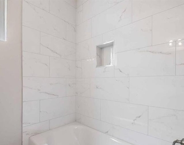 239 W Cleveland Avenue - Photo Thumbnail 3