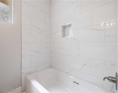 239 W Cleveland Avenue - Photo Thumbnail 11