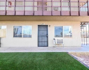 239 W Cleveland Avenue - Photo Thumbnail 14