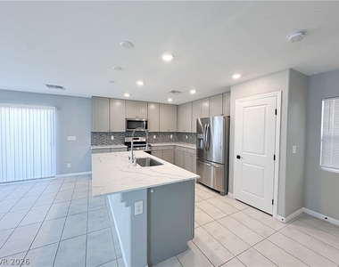 7003 Wildhorse Creek Street - Photo Thumbnail 15