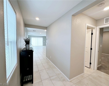 7003 Wildhorse Creek Street - Photo Thumbnail 4
