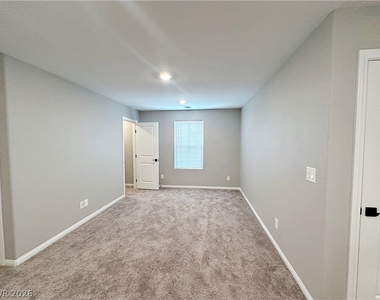 7003 Wildhorse Creek Street - Photo Thumbnail 20