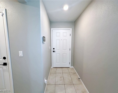 7003 Wildhorse Creek Street - Photo Thumbnail 3